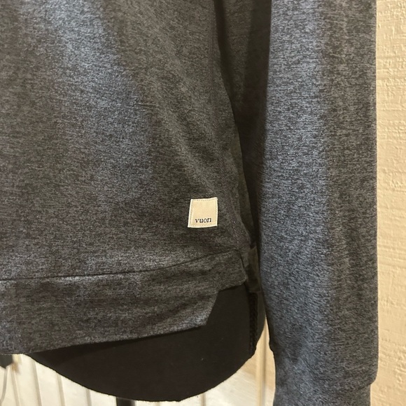 Vuori Halo Essential Hoodie, size XS. - Picture 6 of 7